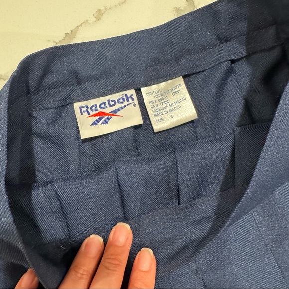 Vintage Reebok Navy Blue Pleated Tennis Prep Mini Skirt Retro Street Ware 80’s - Picture 3 of 5